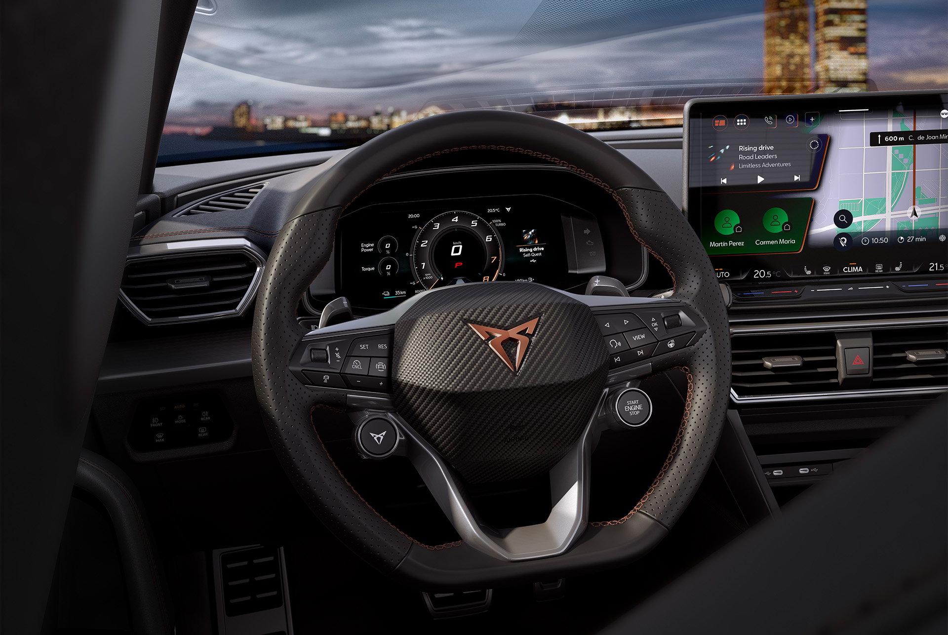 nouvelle Cupra Leon 2024 volant intelligent drive avec commandes par satellite, technologie de sécurité systèmes d'assistance avancés, régulateur de vitesse adaptatif, maintien de la voie et affichage dynamique en direct des panneaux de signalisation.