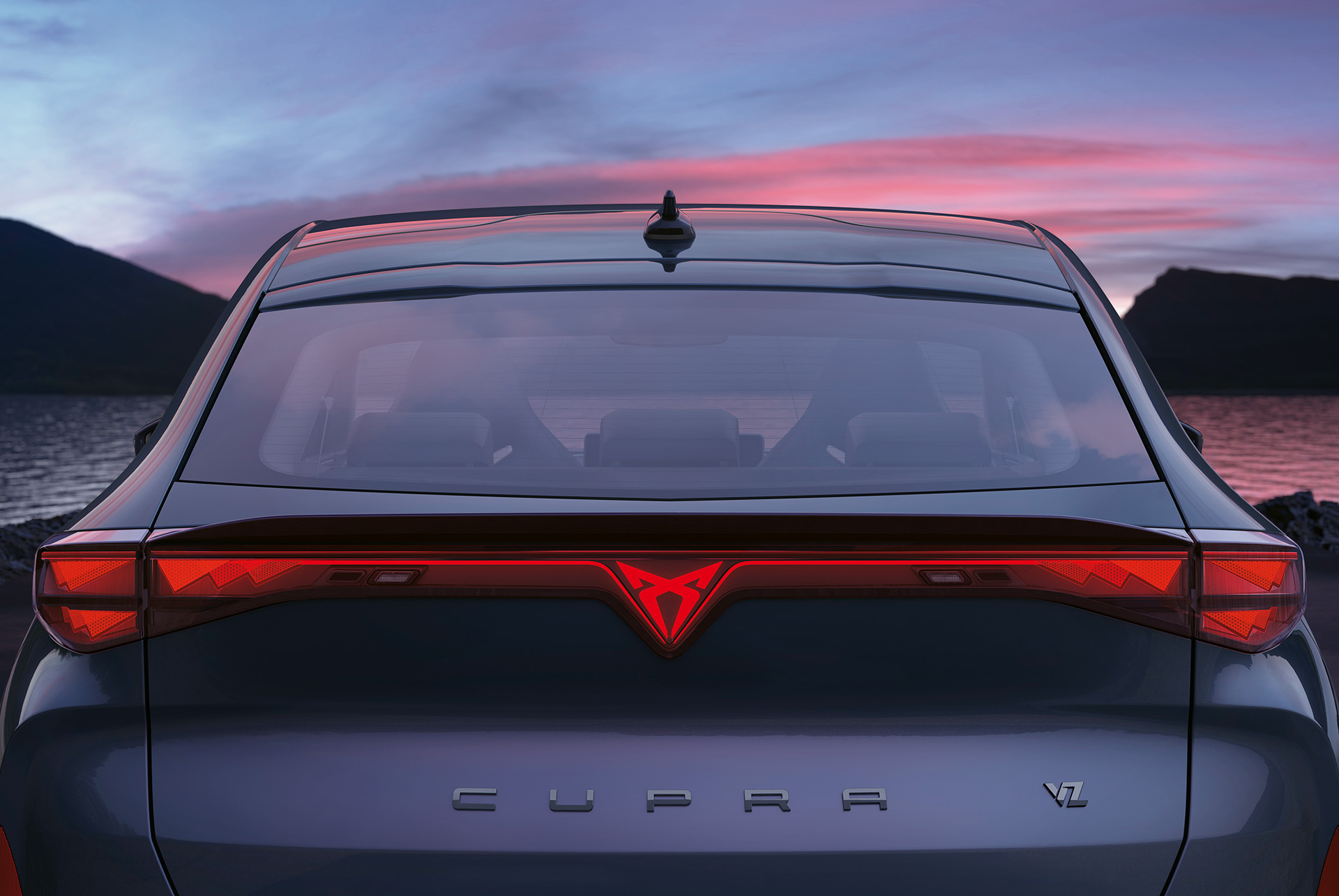 car rear light of the 2024 cupra tavascan, coast-to-coast lighting